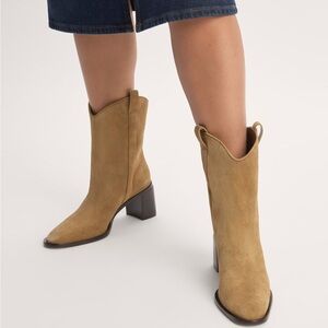 NIB Everlane The Outlaw Boot in Sand Suede, Mid-Calf, Heeled Western Boots, 6